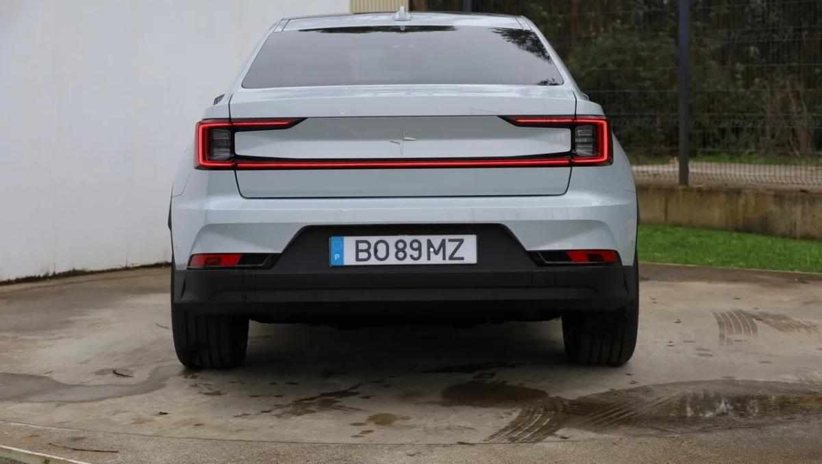 polestar-2-2024-eletrico