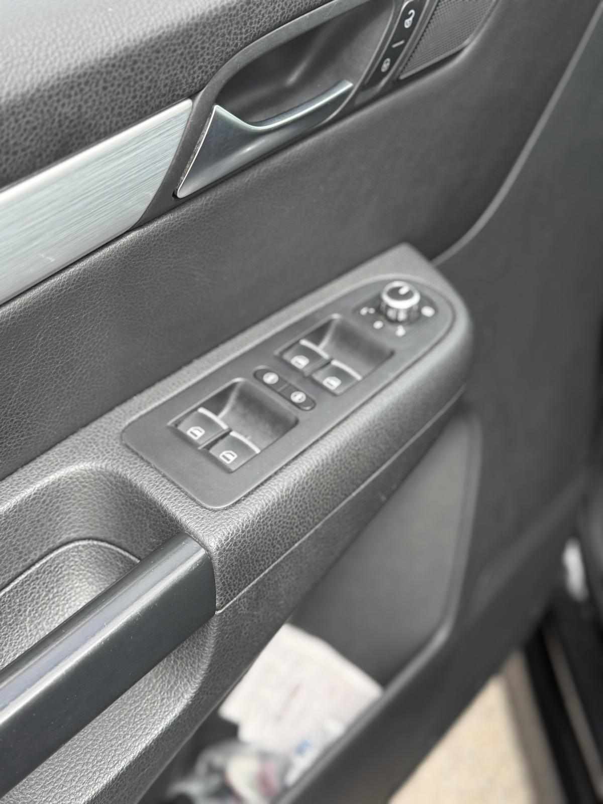 volkswagen-sharan-2-0-bluetdi-2015-diesel-1968cc