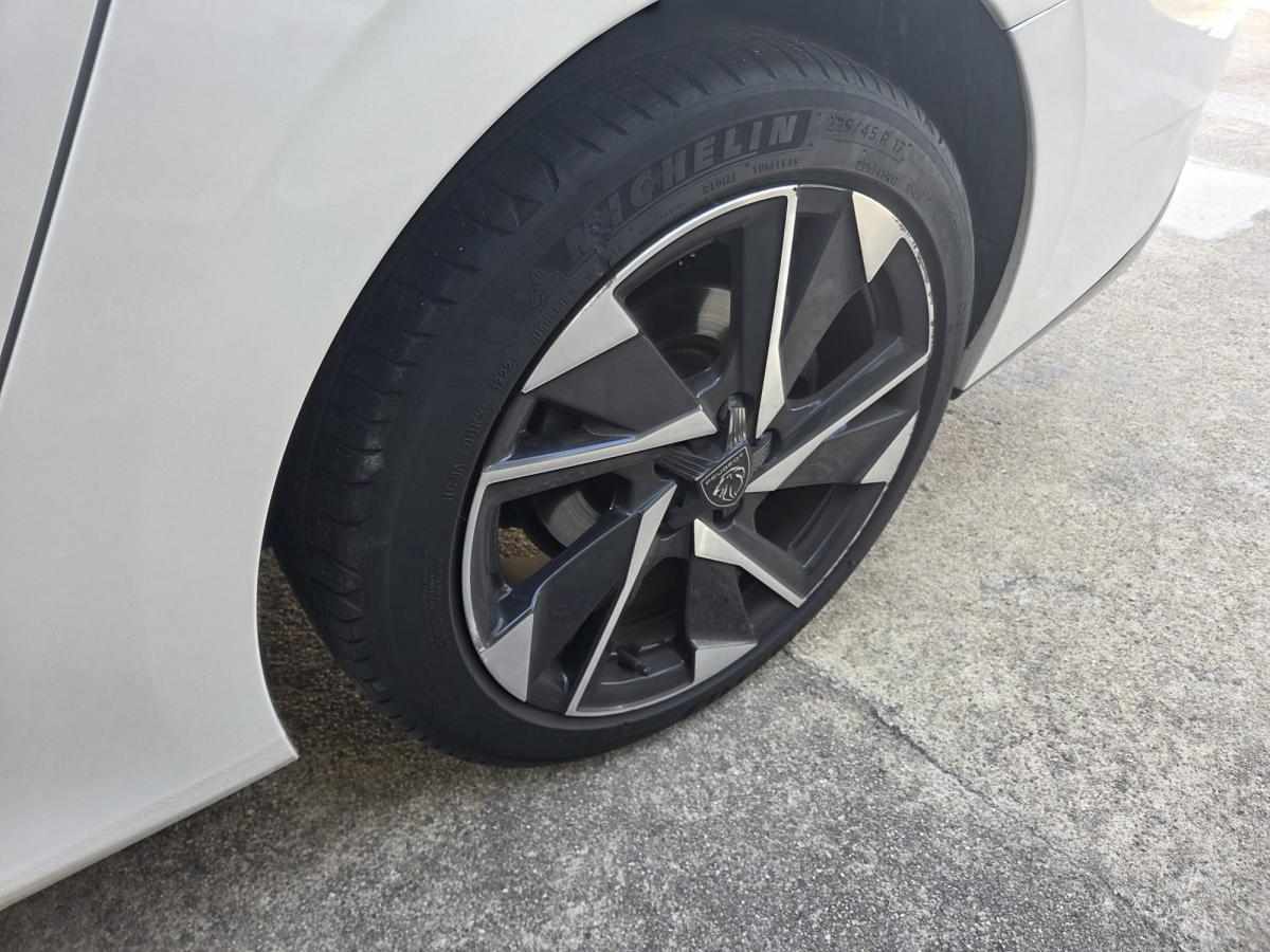 peugeot-308-1-2-puretech-2022-gasolina-1199cc