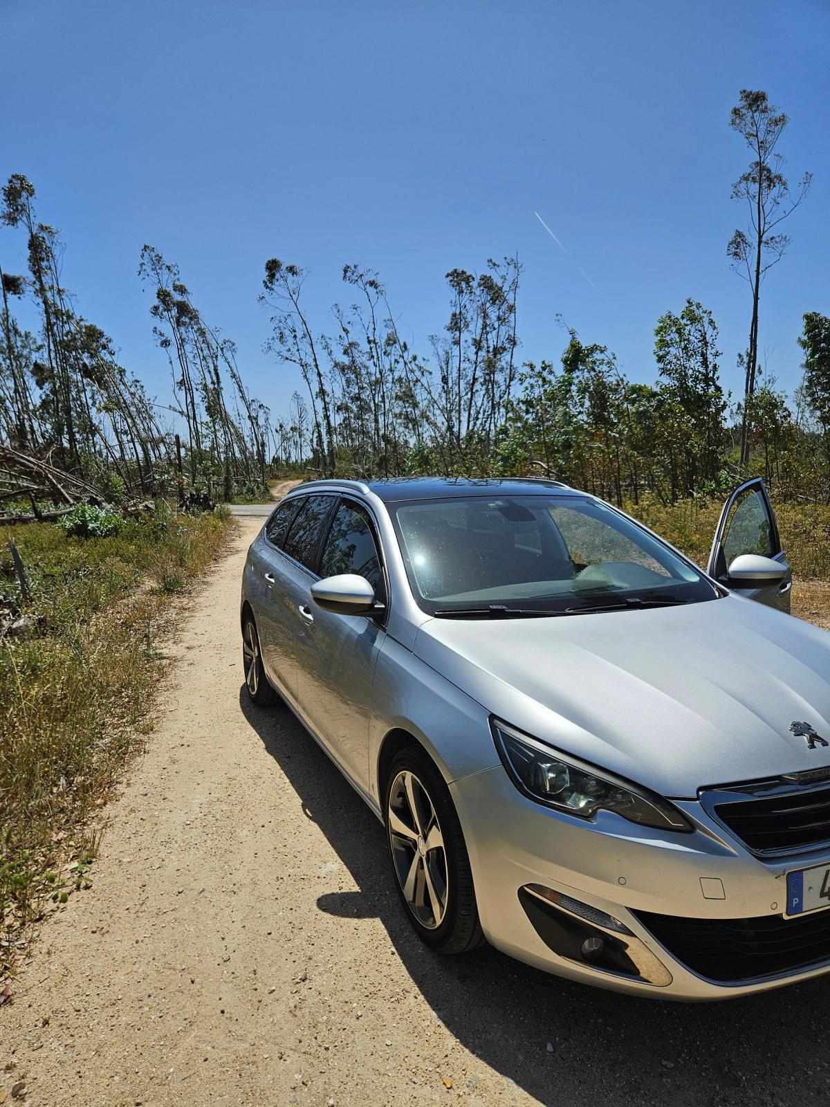 peugeot-308-sw-1-6-blue-hdi-2015-diesel-1600cc