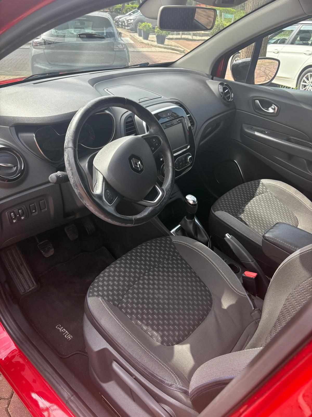 renault-captur-0-9-tce-2019-gasolina-898cc