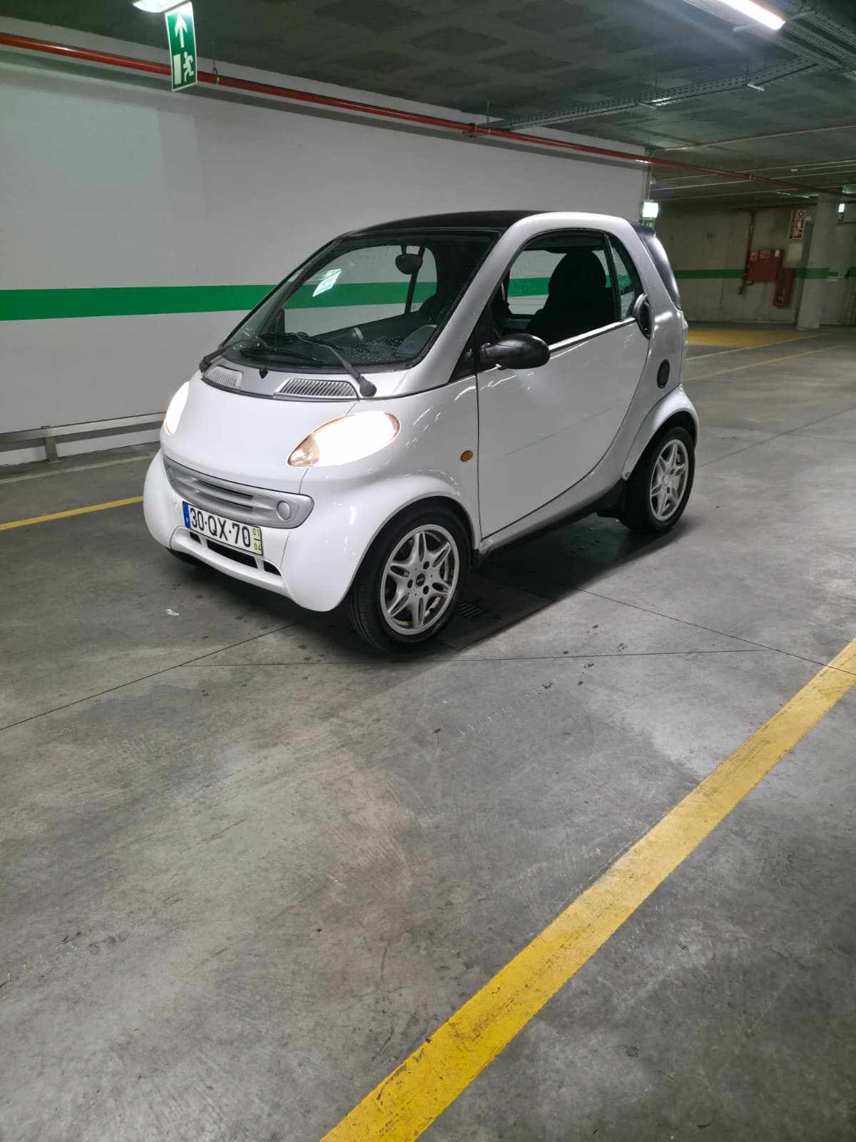 smart-fortwo-0-8-cdi-2001-diesel-799cc