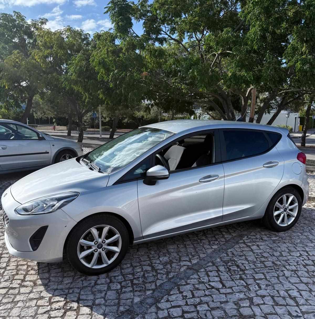 ford-fiesta-1-1-2020-gasolina-1084cc