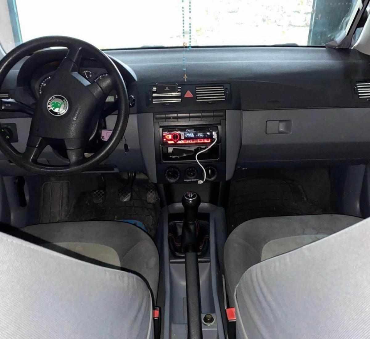 skoda-fabia-1-4-2000-gasolina-1397cc