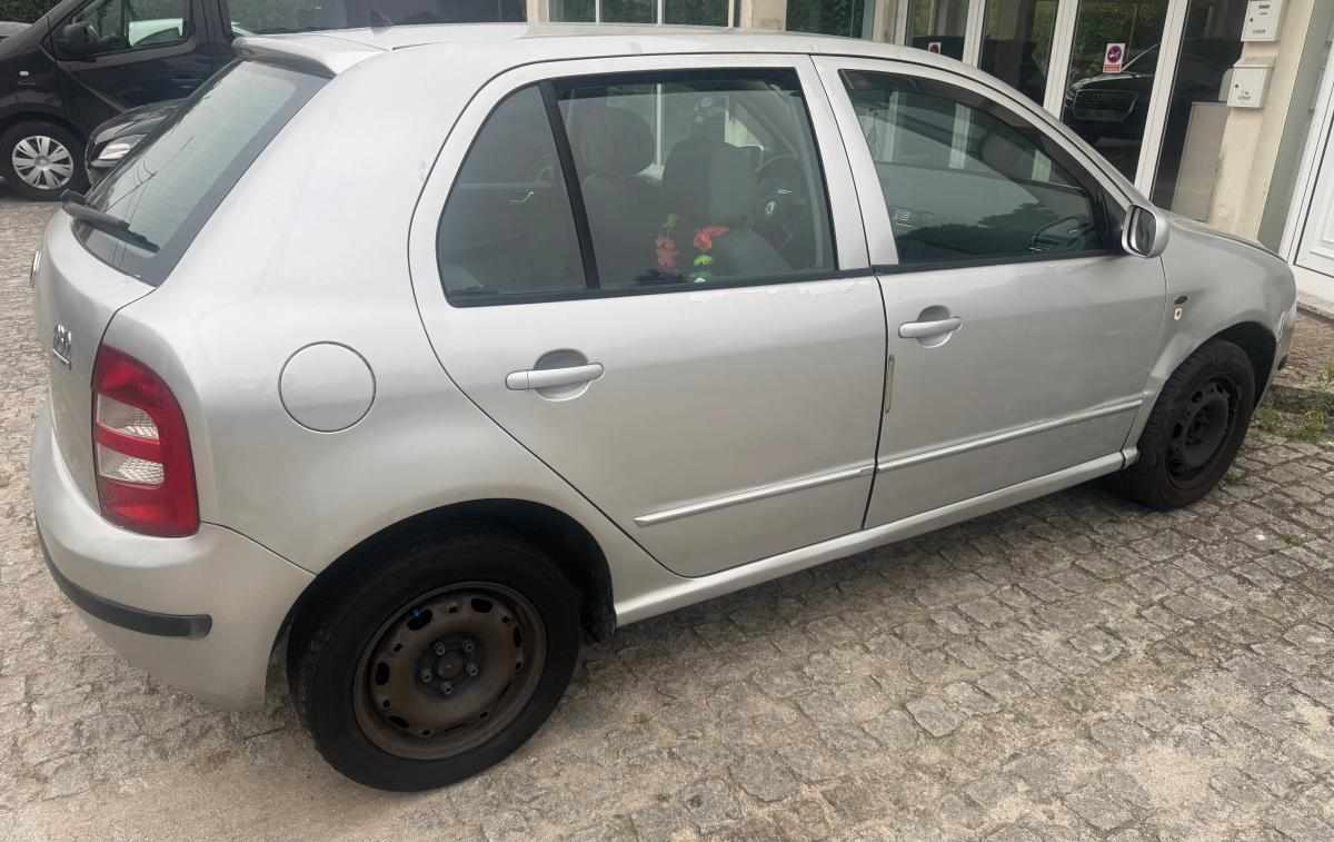 skoda-fabia-1-4-2000-gasolina-1397cc