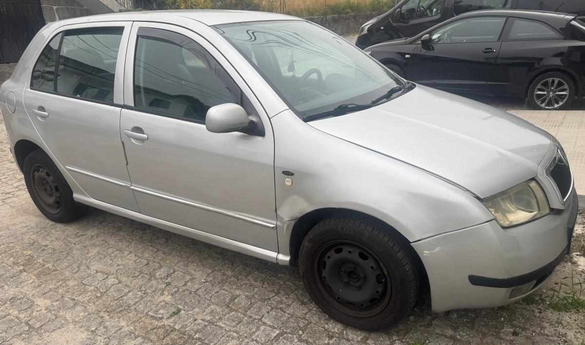 skoda-fabia-1-4-2000-gasolina-1397cc
