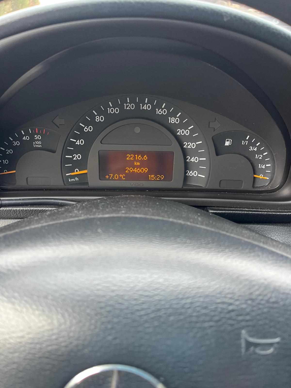mercedes-benz-classe-c-c-220-cdi-2003-diesel-2148cc