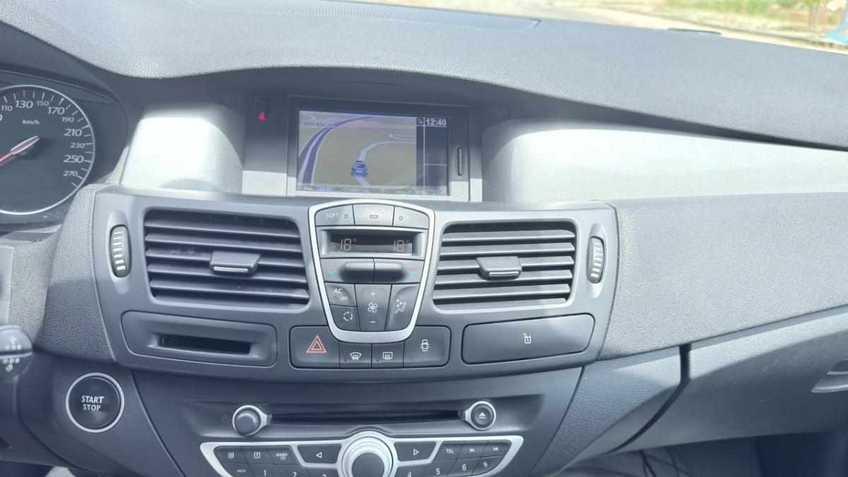 renault-laguna-2-0-dci-2012-diesel-1995cc