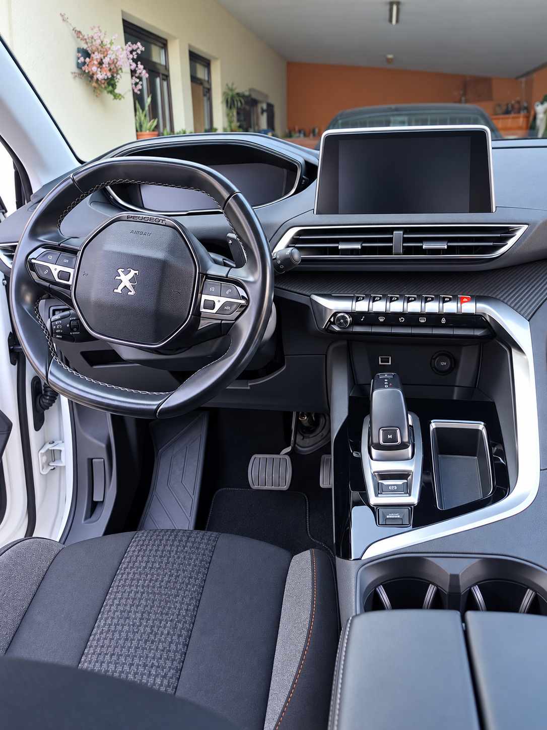 peugeot-3008-1-6-bluehdi-2017-diesel-1560cc