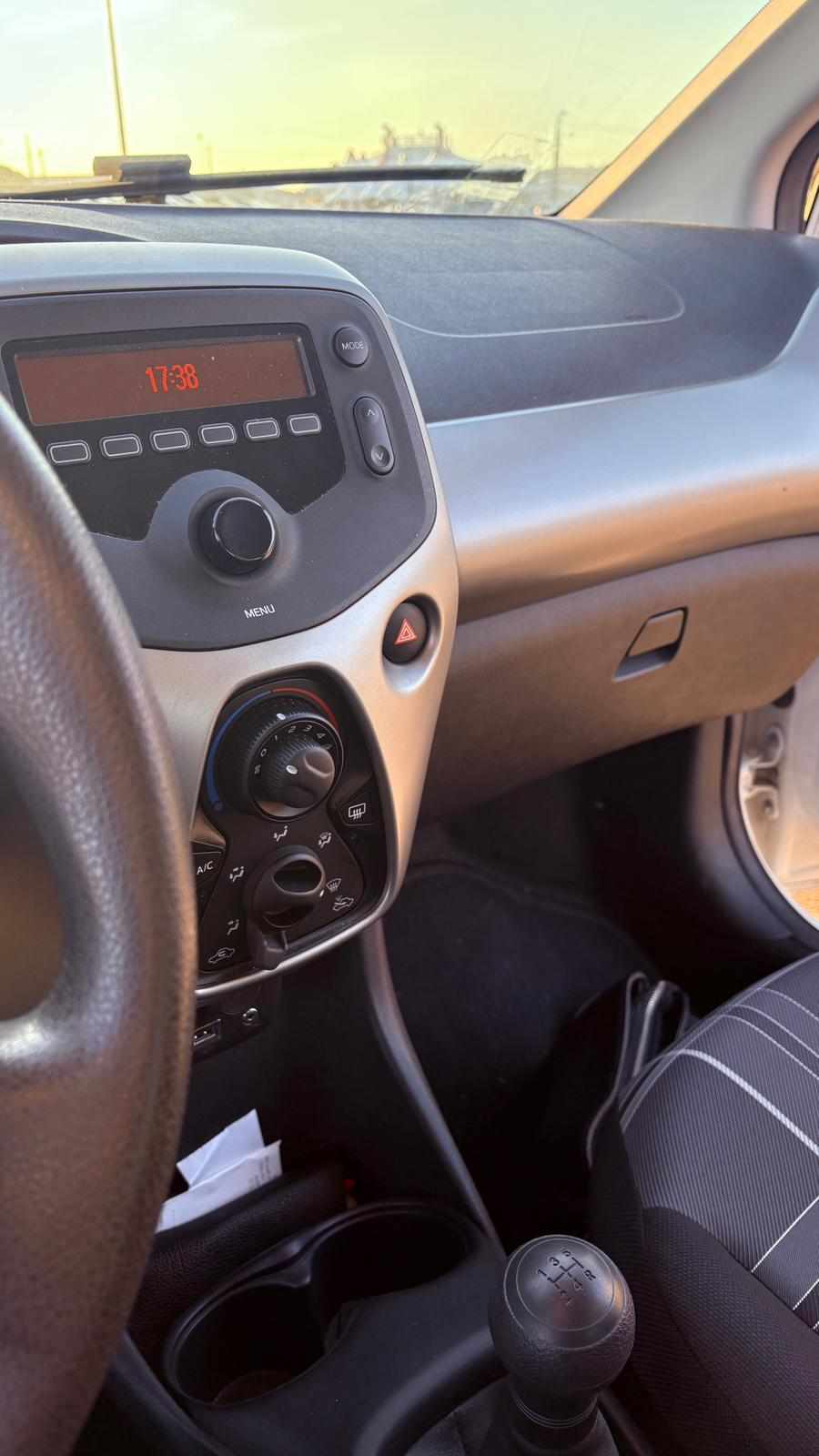 peugeot-108-1-0-vti-2018-gasolina-998cc