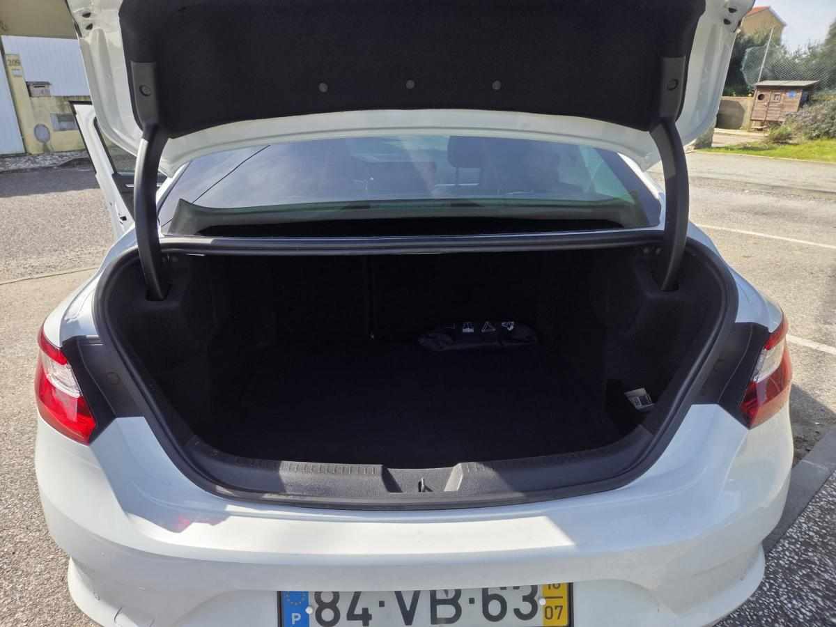 renault-megane-1-6-dci-2018-diesel-1598cc