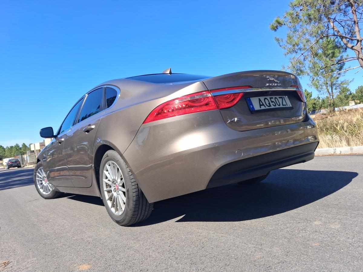 jaguar-xf-2-0-e-performance-2016-diesel-1999cc