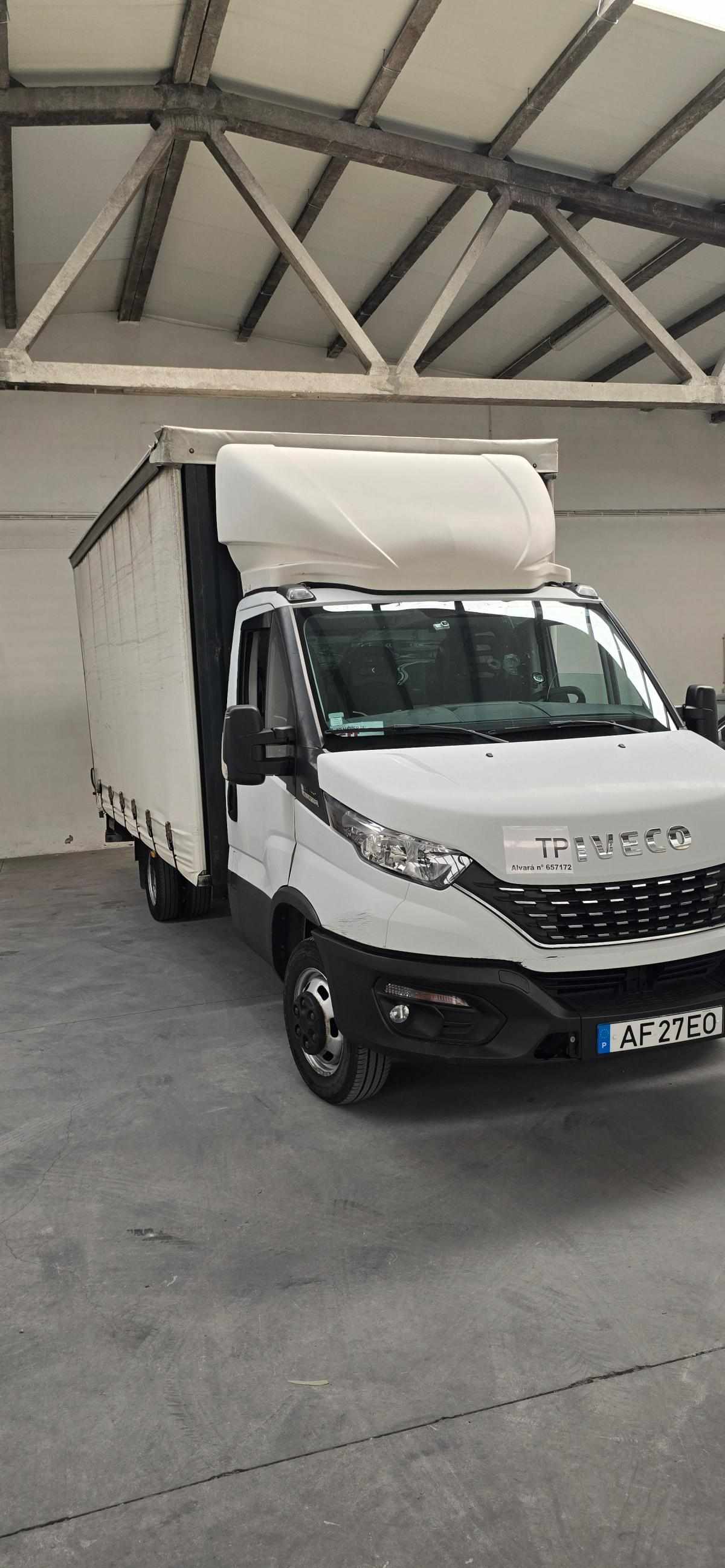 iveco-daily-2-3-156cv-2021-diesel-2287cc