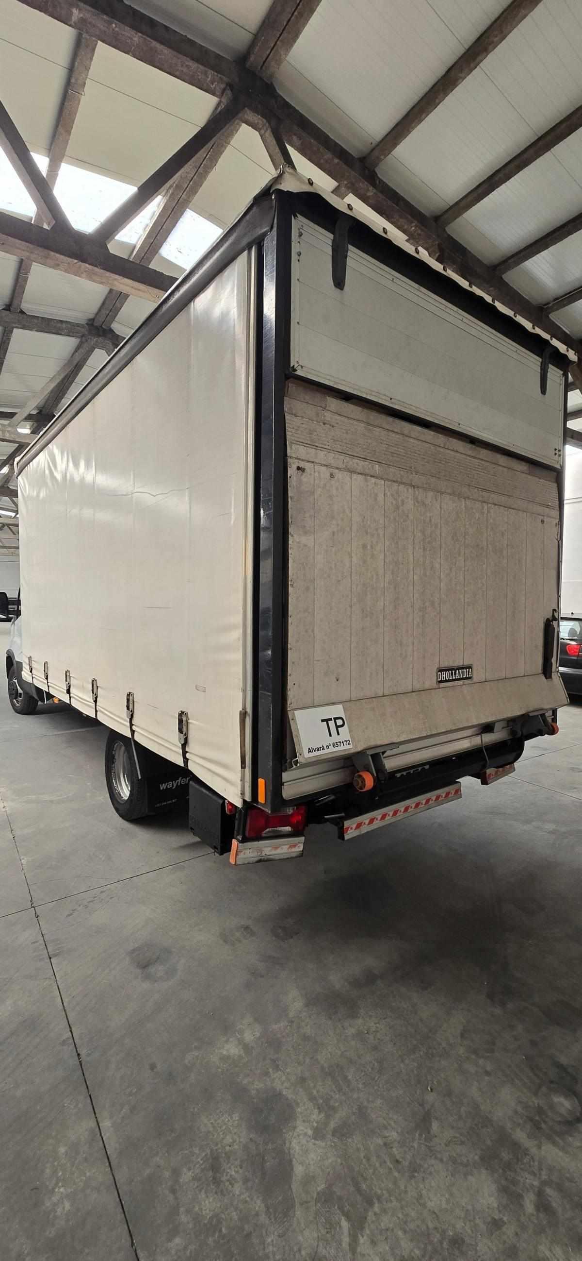 iveco-daily-2-3-156cv-2021-diesel-2287cc