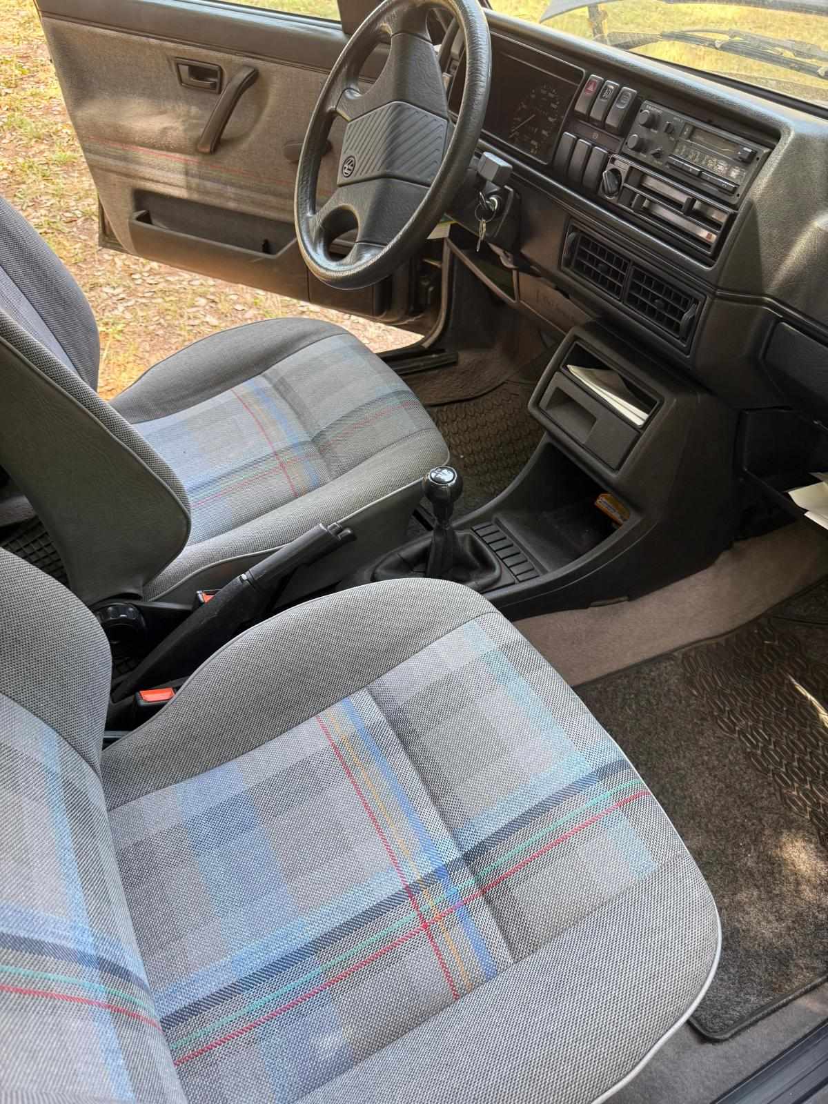 volkswagen-golf-1-3-1989-gasolina-1272cc
