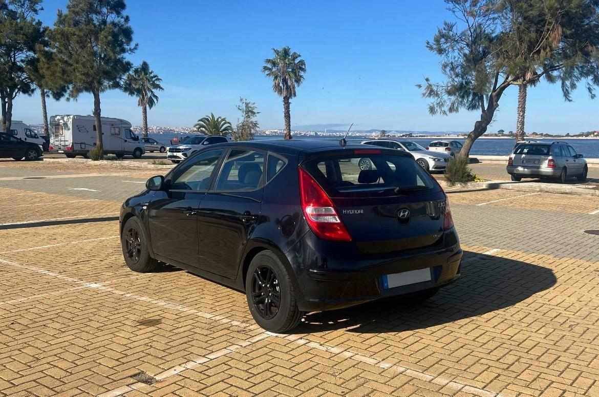 hyundai-i30-1-6-crdi-2010-diesel-1582cc
