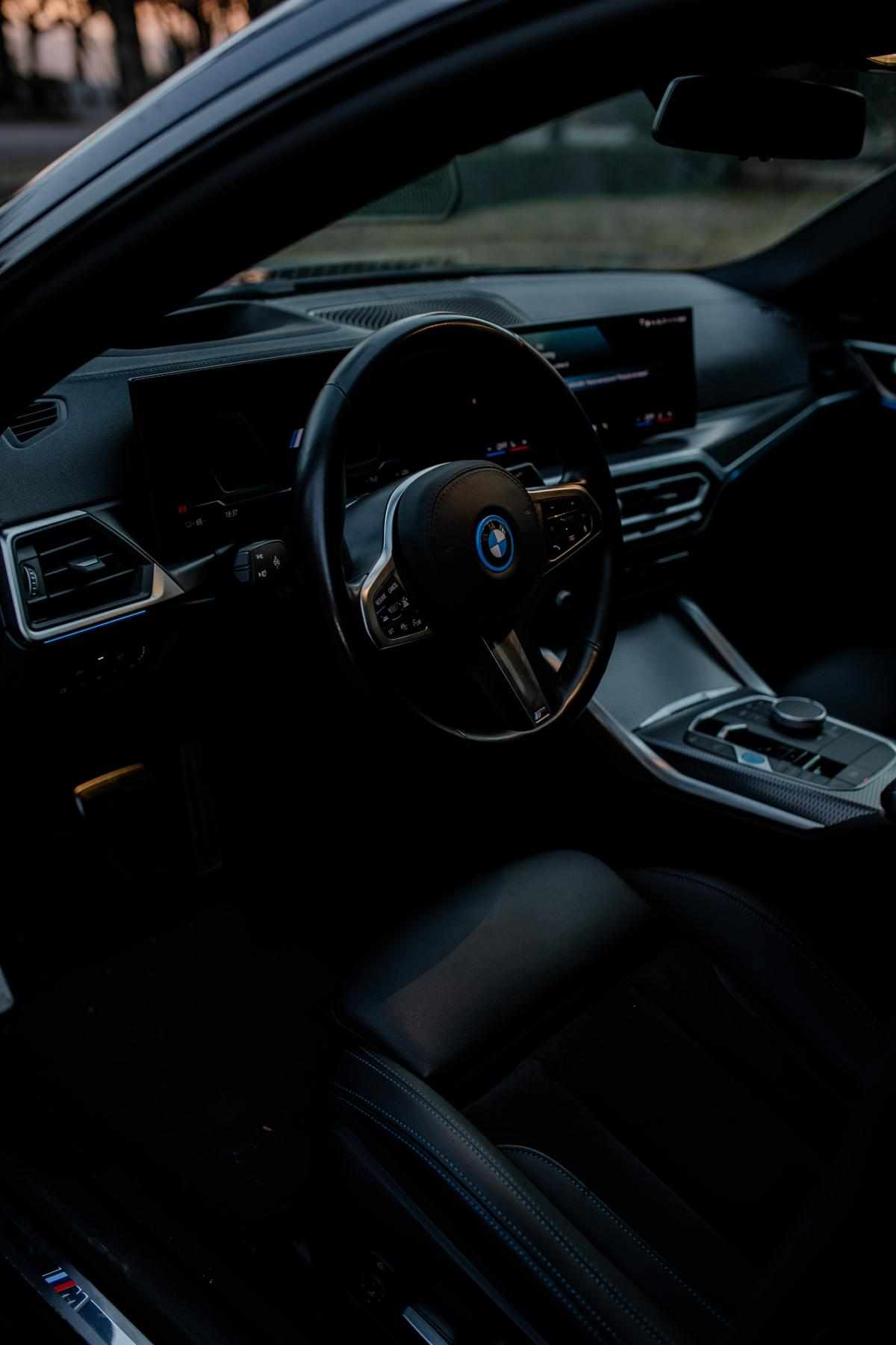 bmw-i4-i4-edrive40-83-9-kwh-2023-eletrico