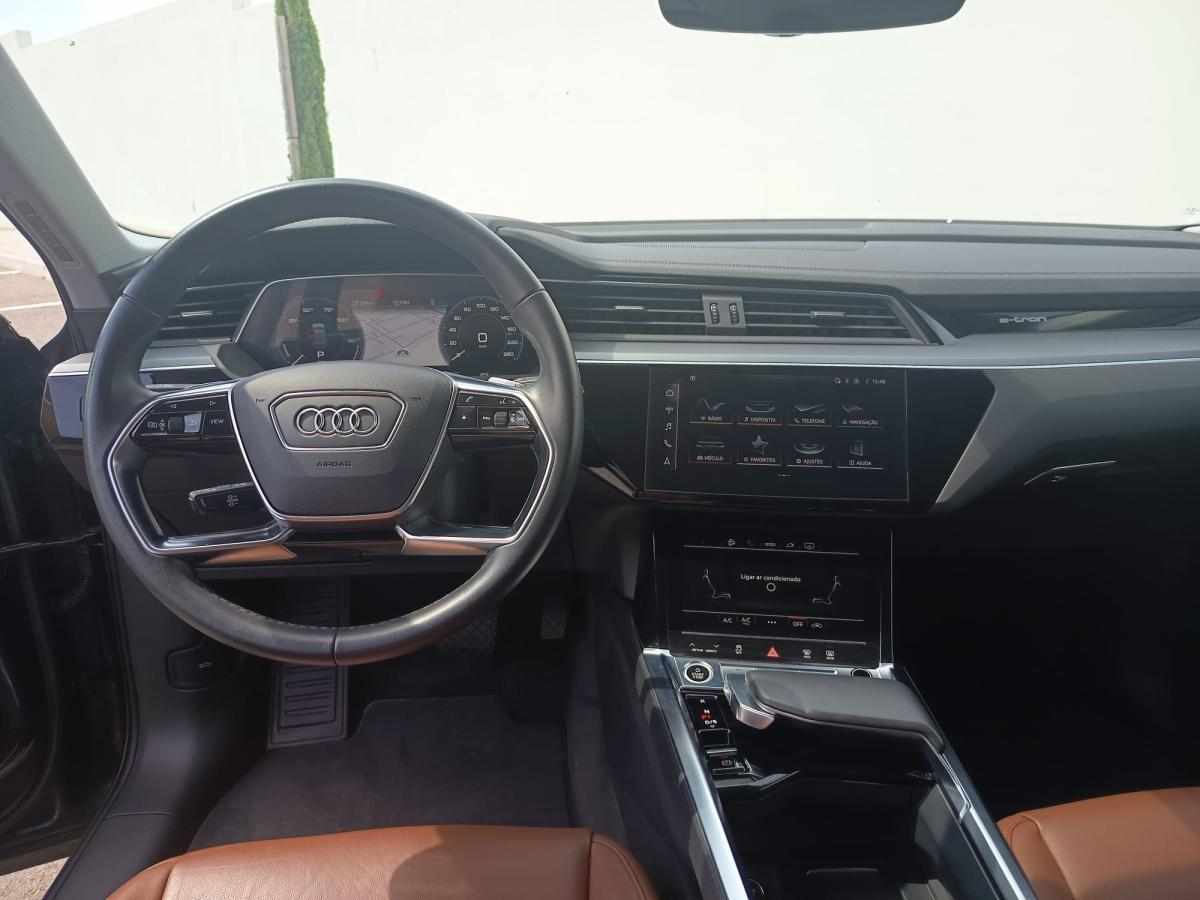 audi-e-tron-50-quattro-2021-eletrico