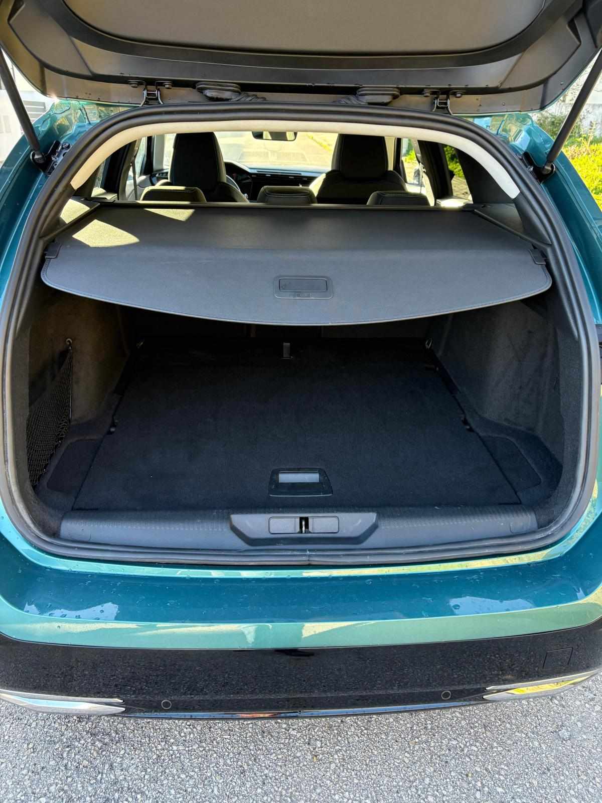 peugeot-308-sw-1-6-hdi-2025-diesel-1560cc