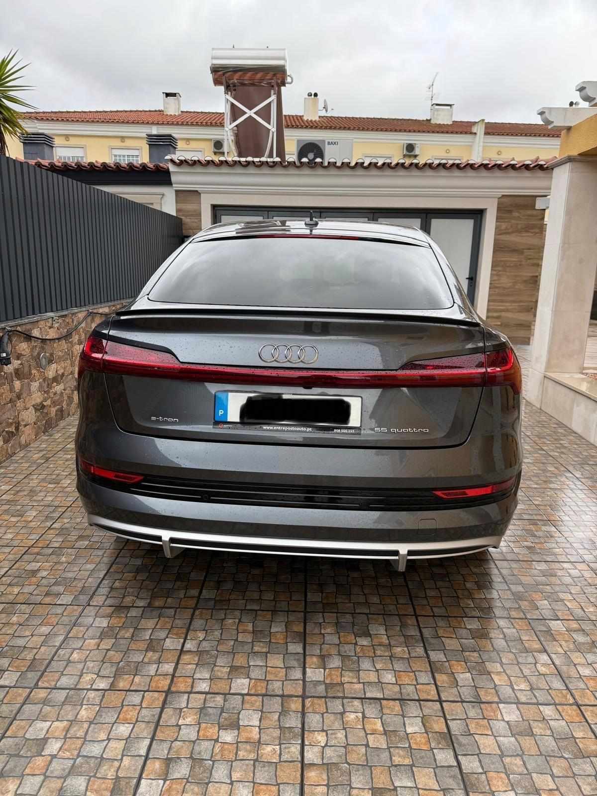 audi-e-tron-55-quattro-2022-eletrico