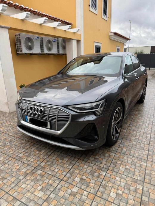 audi-e-tron-55-quattro-2022-eletrico