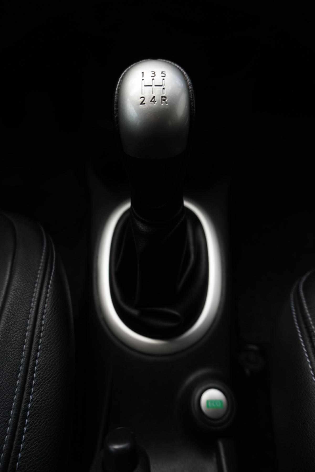 nissan-note-1-2-dig-s-2014-gasolina-1198cc