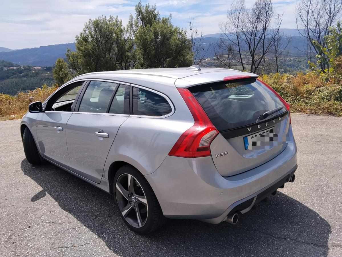 volvo-v60-1-6-d2-2013-diesel-1560cc