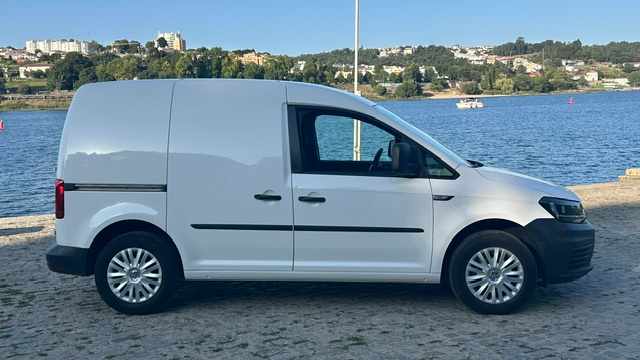 volkswagen-caddy-2-0-102cv-2019-diesel-1968cc