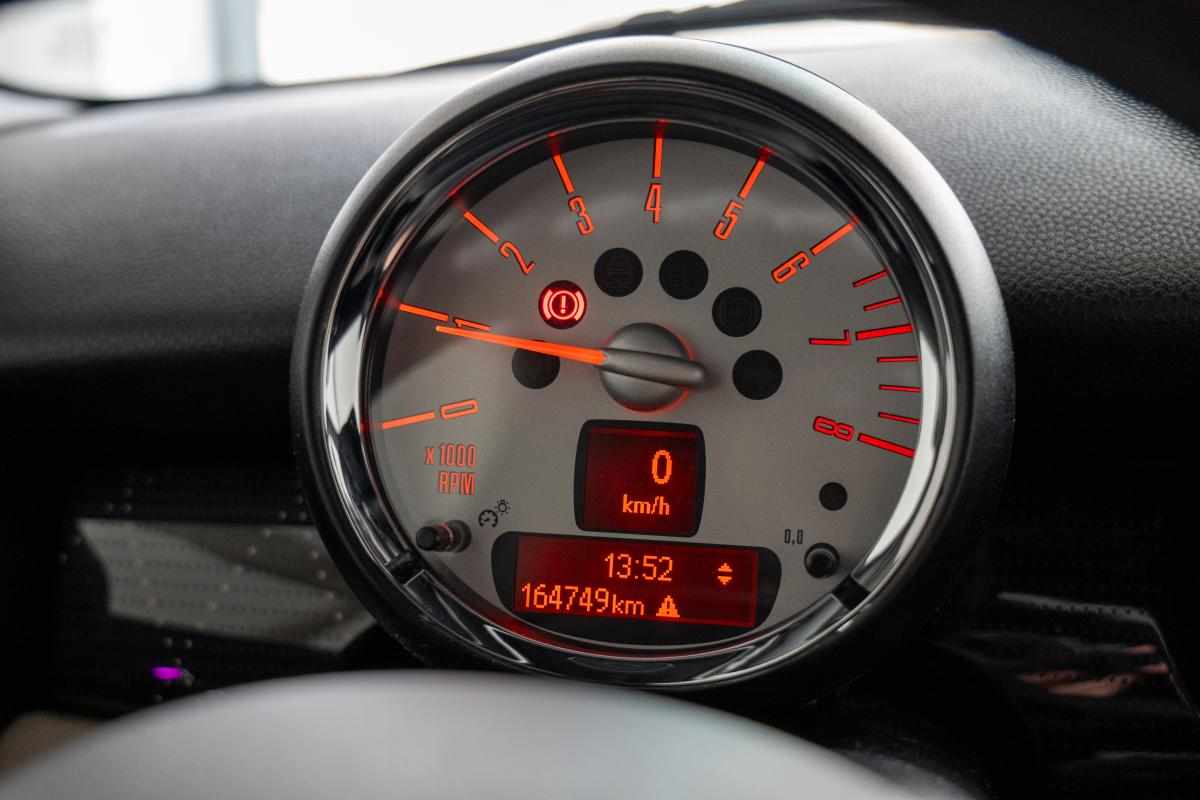 mini-hatch-1-6-2012-gasolina-1598cc