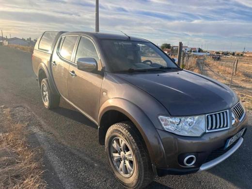 mitsubishi-l200-2-5-awd-2012-diesel-2477cc