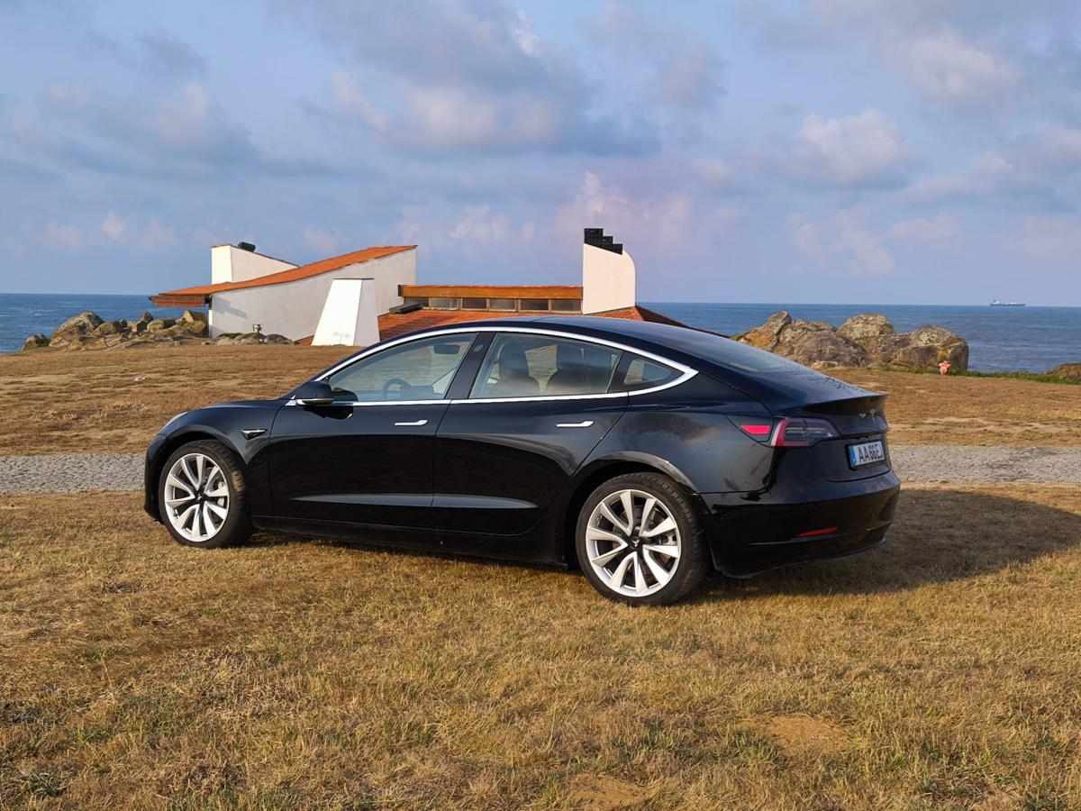 tesla-model-3-long-range-awd-2020-eletrico