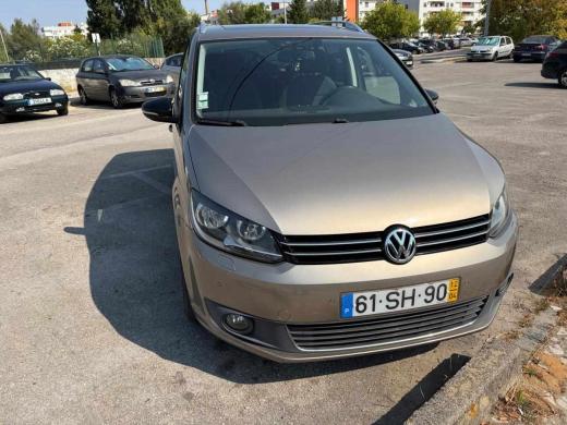 volkswagen-touran-1-6-tdi-2012-diesel-1598cc