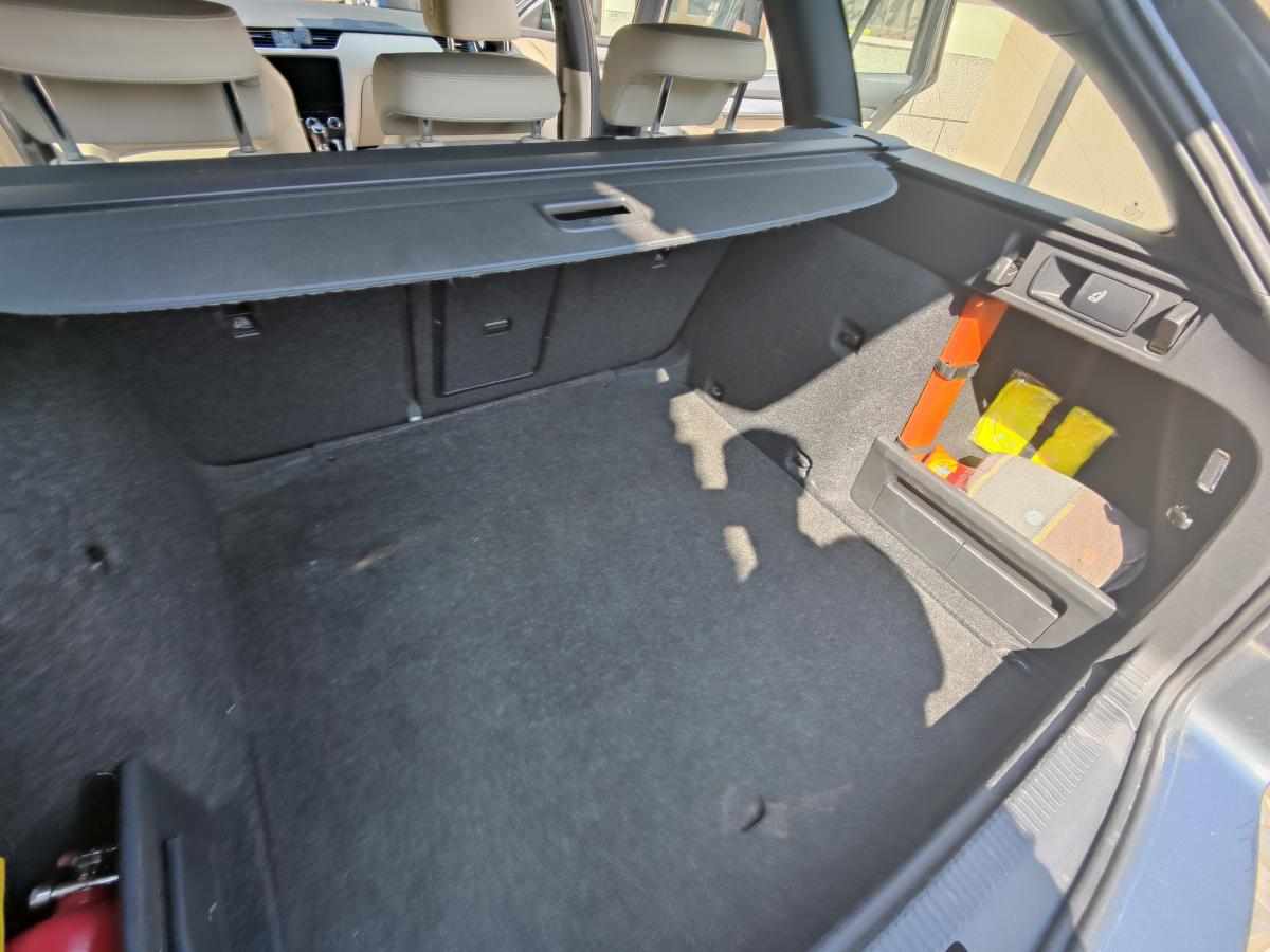 skoda-octavia-1-6-tdi-2019-diesel-1598cc
