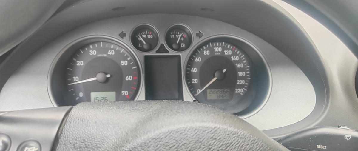 seat-cordoba-1-4-2006-gasolina-1390cc