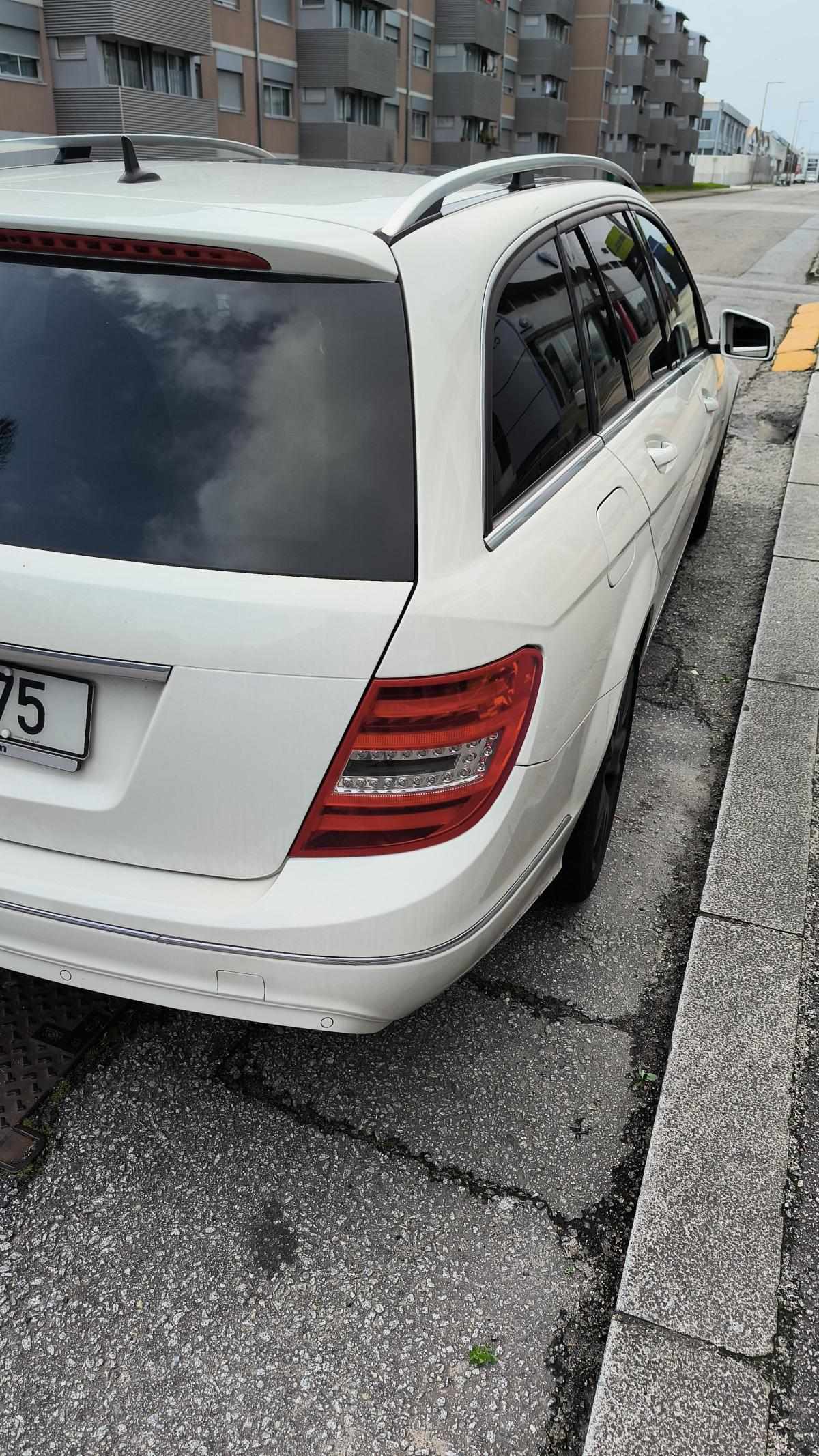 mercedes-benz-classe-c-c-220-cdi-blueefficiency-2011-diesel-2143cc