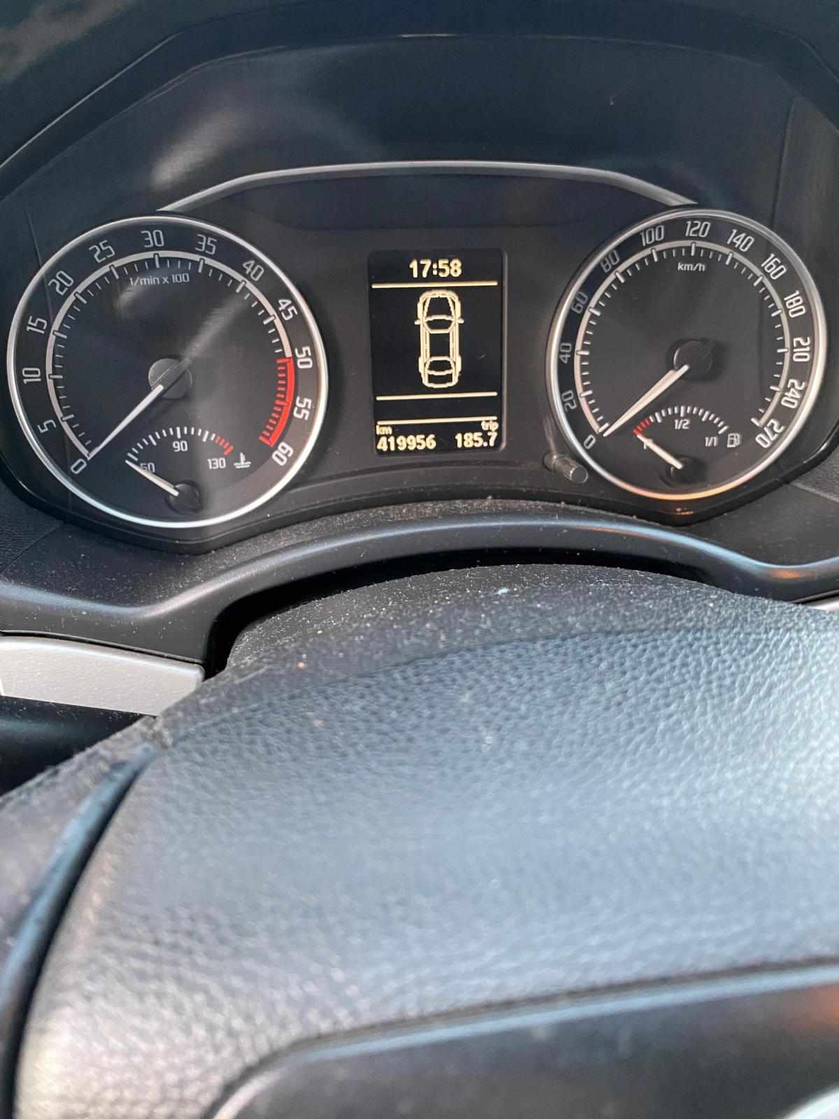 skoda-octavia-rs-2-0-tdi-dpf-2011-diesel-1968cc