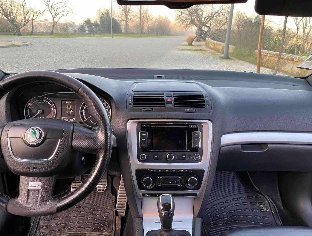 skoda-octavia-rs-2-0-tdi-dpf-2011-diesel-1968cc