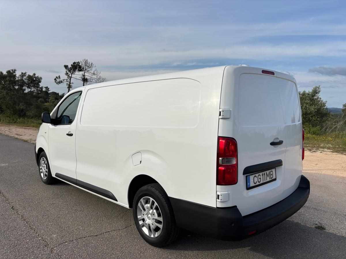opel-vivaro-2-0-2021-diesel-1999cc