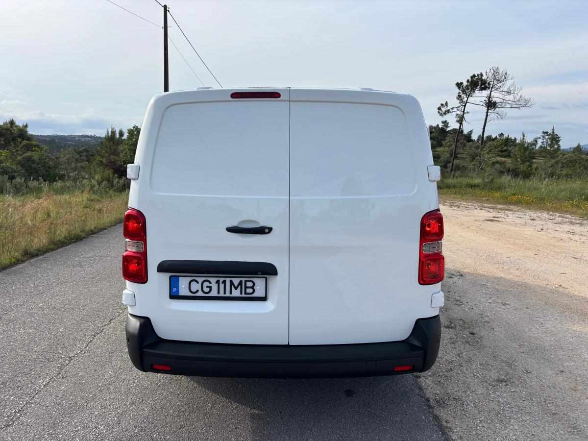 opel-vivaro-2-0-2021-diesel-1999cc