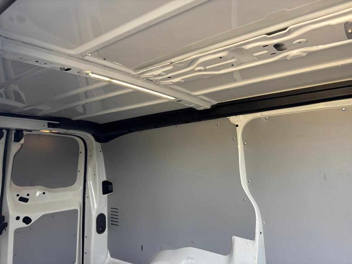 opel-vivaro-2-0-2021-diesel-1999cc