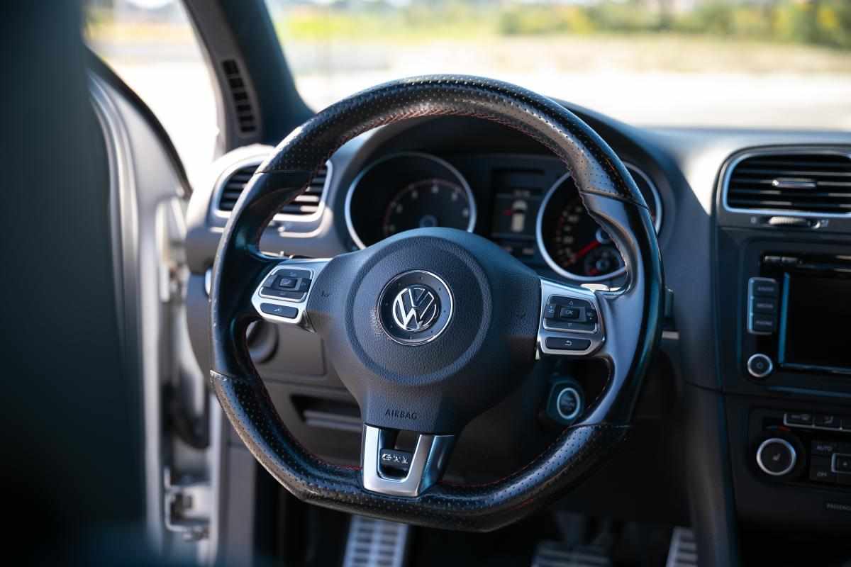 volkswagen-golf-2-0-tsi-2011-gasolina-1984cc
