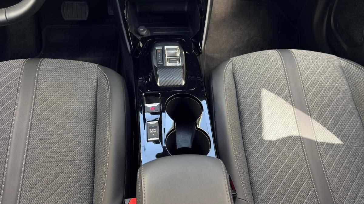 peugeot-2008-1-2-puretech-2024-gasolina-1199cc