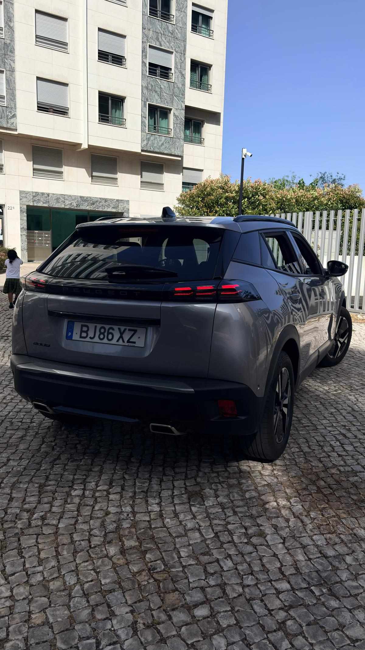 peugeot-2008-1-2-puretech-2024-gasolina-1199cc