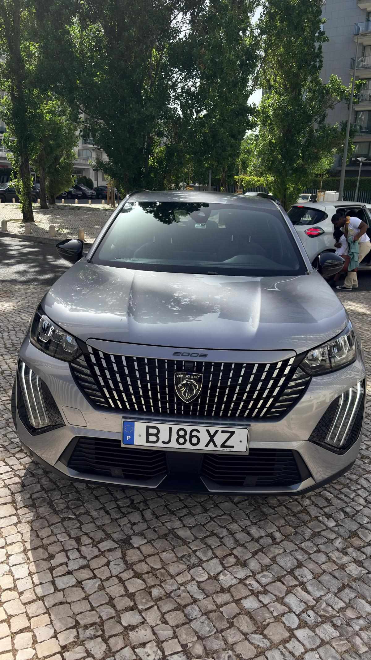 peugeot-2008-1-2-puretech-2024-gasolina-1199cc