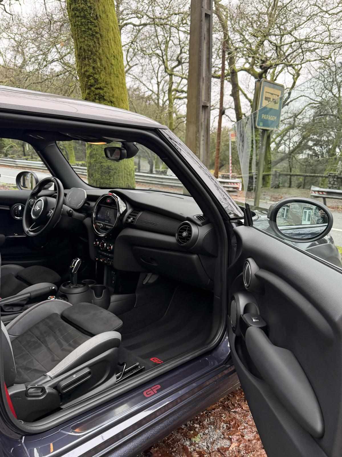 mini-hatch-gp-2020-gasolina-1998cc