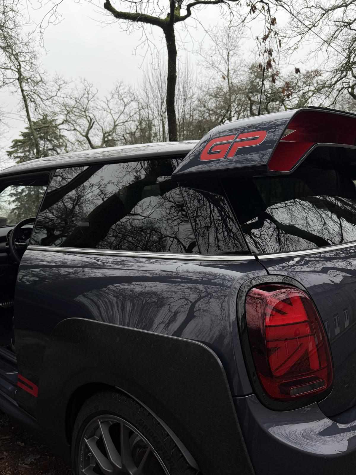 mini-hatch-gp-2020-gasolina-1998cc