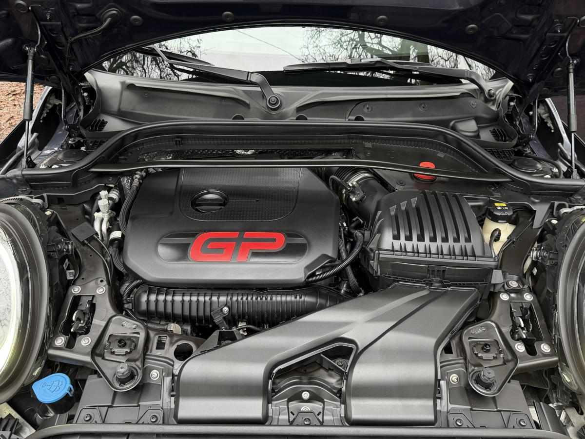 mini-hatch-gp-2020-gasolina-1998cc