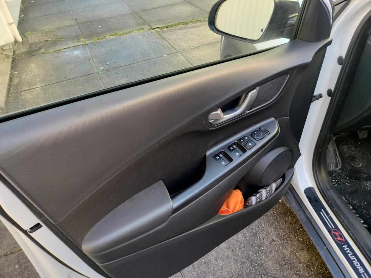 hyundai-kauai-1-0-t-gdi-blue-2018-gasolina-998cc
