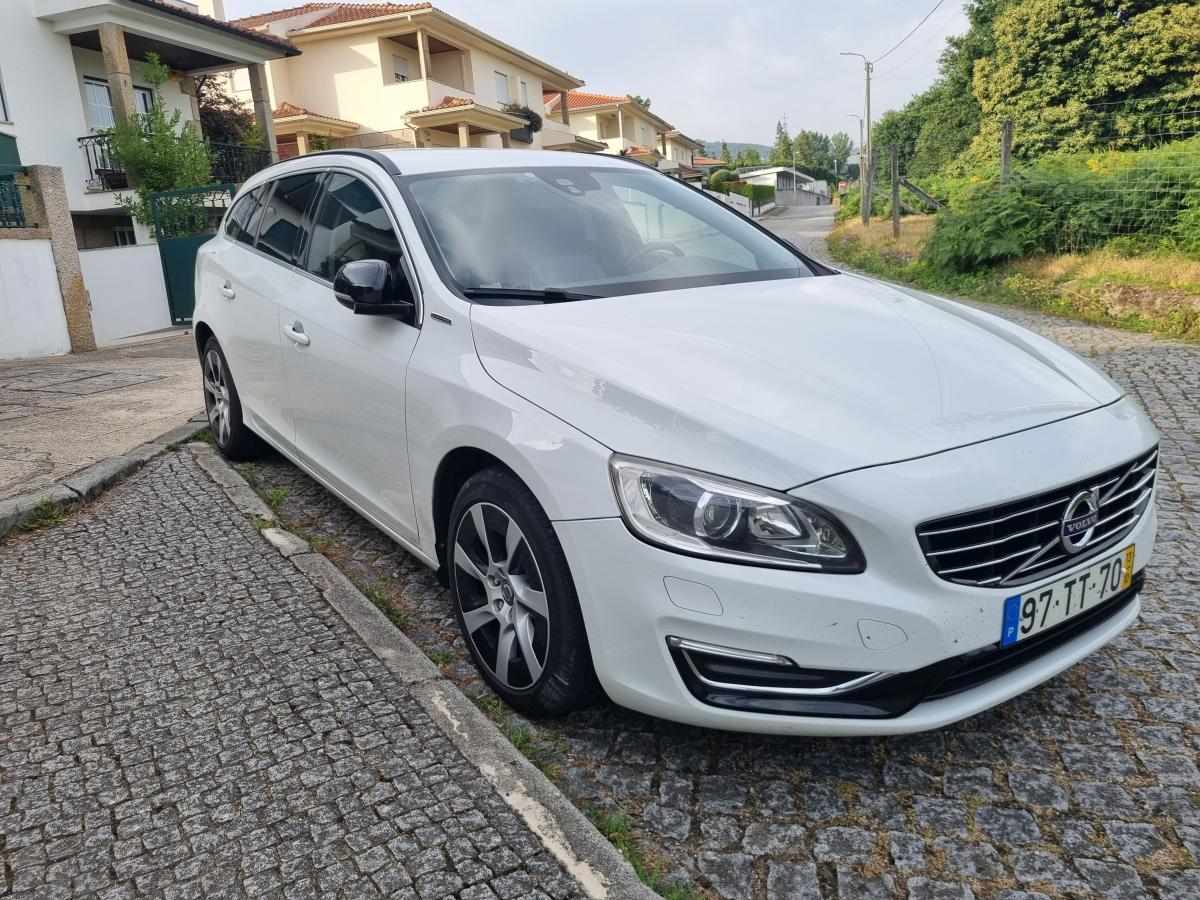 volvo-v60-d6-plug-in-hybrid-2-4-awd-2013-diesel-2400cc