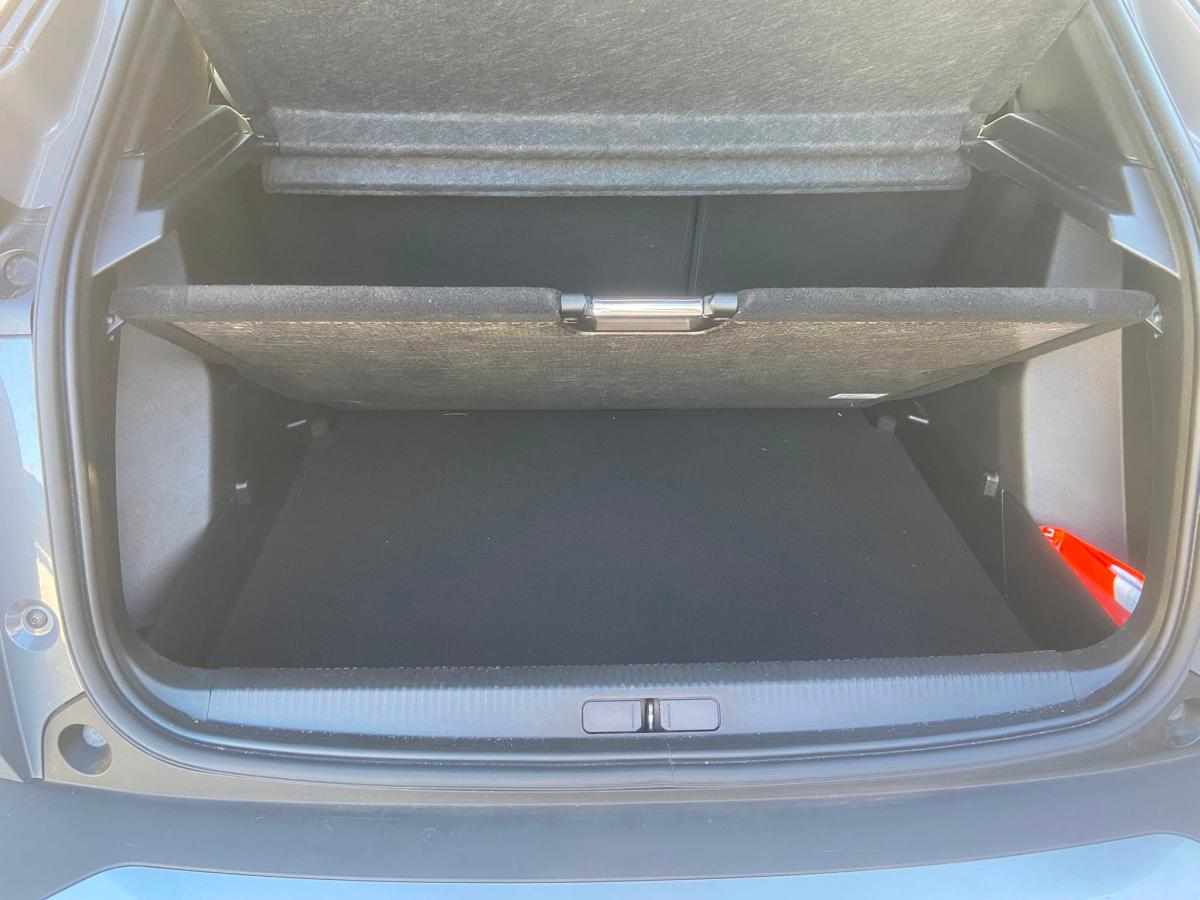 peugeot-2008-1-2-puretech-2024-gasolina-1199cc